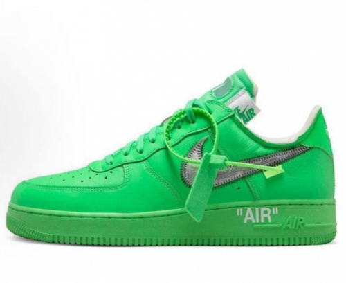 Sneaker green