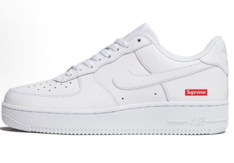 Sneaker white